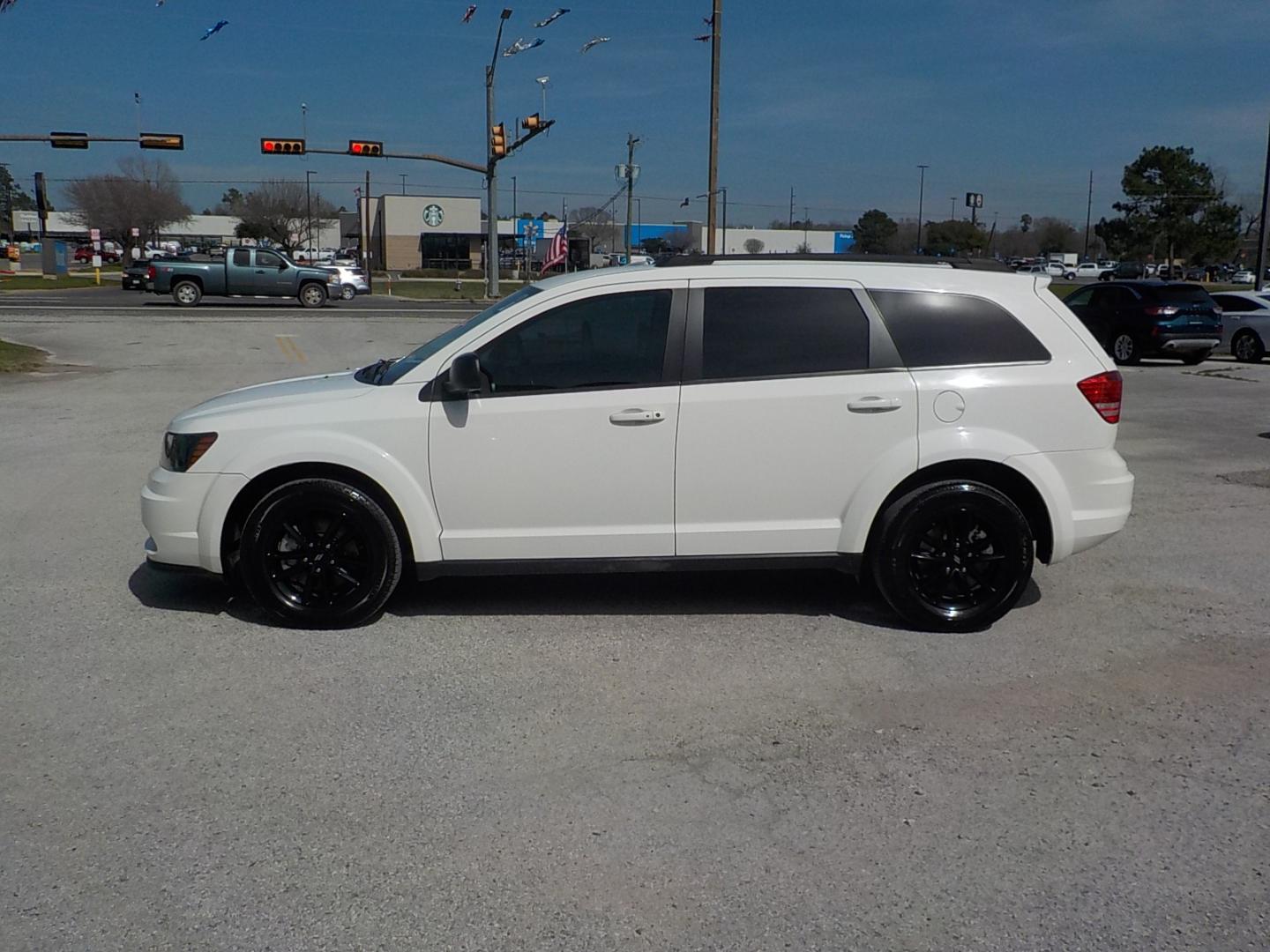 2020 White /Black Dodge Journey (3C4PDCAB2LT) , Automatic transmission, located at 1617 W Church Street, Livingston, TX, 77351, (936) 327-3600, 30.710995, -94.951157 - A great family vehicle that is a fantastic value!! 3rd row seating!! - Photo#3